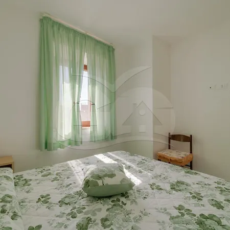 Apartman La Guardia Di - Goelba *